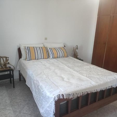 Despoina Seaside Apartment Ágios Konstantínos Buitenkant foto