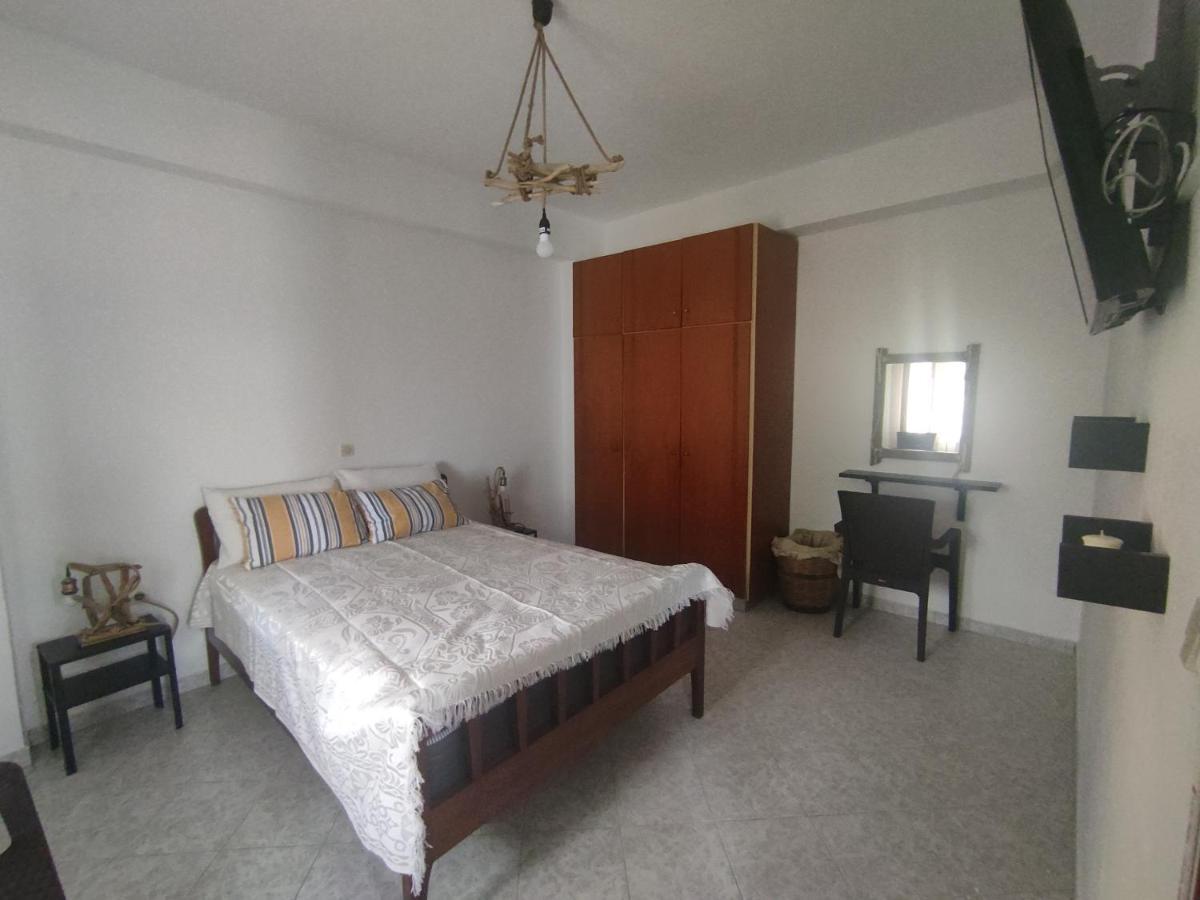 Despoina Seaside Apartment Ágios Konstantínos Buitenkant foto